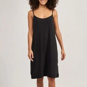 MovesGood Robbie Strap Dress black